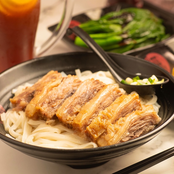 Hong Kong-Style Restaurant, Hong Kong-Style Food: Lok Yuen