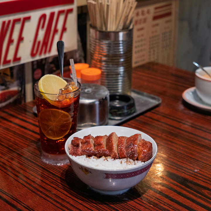 where to eat like a local in Sheung Wan and Central: dai pai dongs