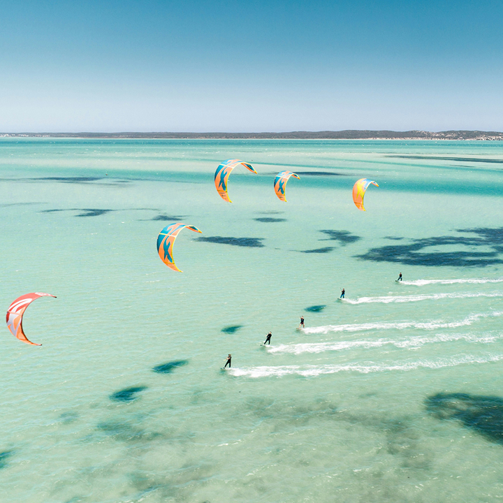 where to go kitesurfing in hong kong, best places for water sports hk kiteboarding and kite surfing on the water