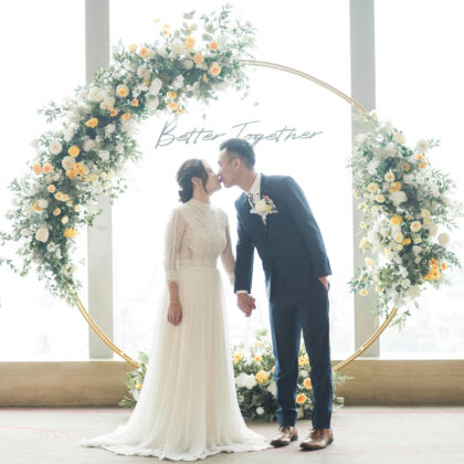 where to find the best wedding planner in hong kong, bride and groom first kiss, how to plan a wedding planning checklist destination wedding luxury wedding planner celebration